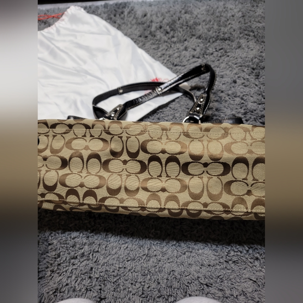 Coach Purse - Picture 10 of 10